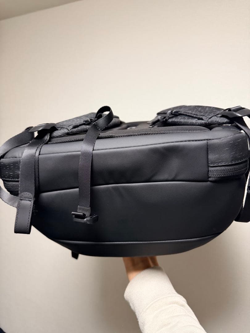 Alienware Horizon トラベル バックパック 18