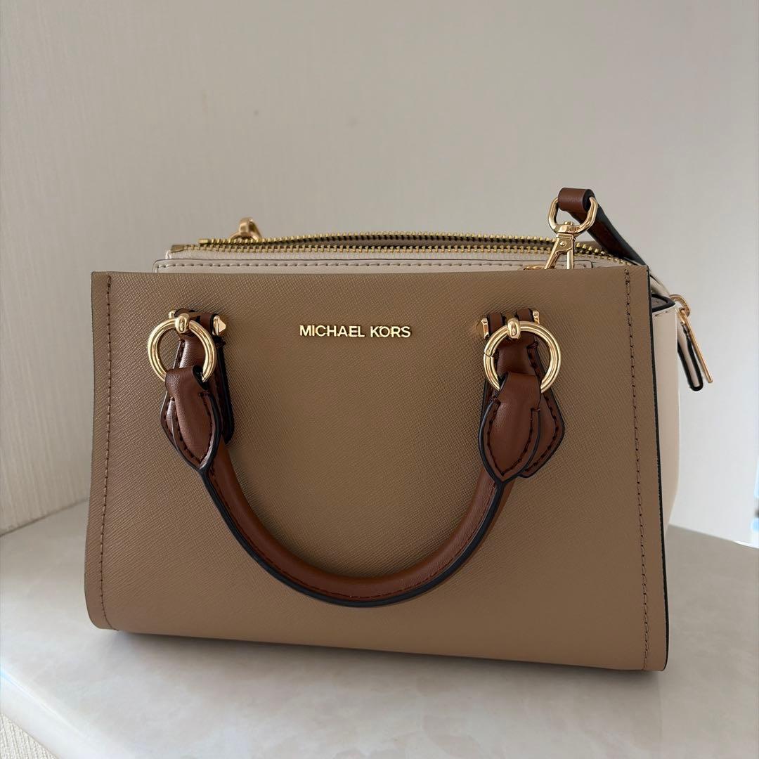 【884】MICHAEL KORS MARILYN クロスボディ スモール
