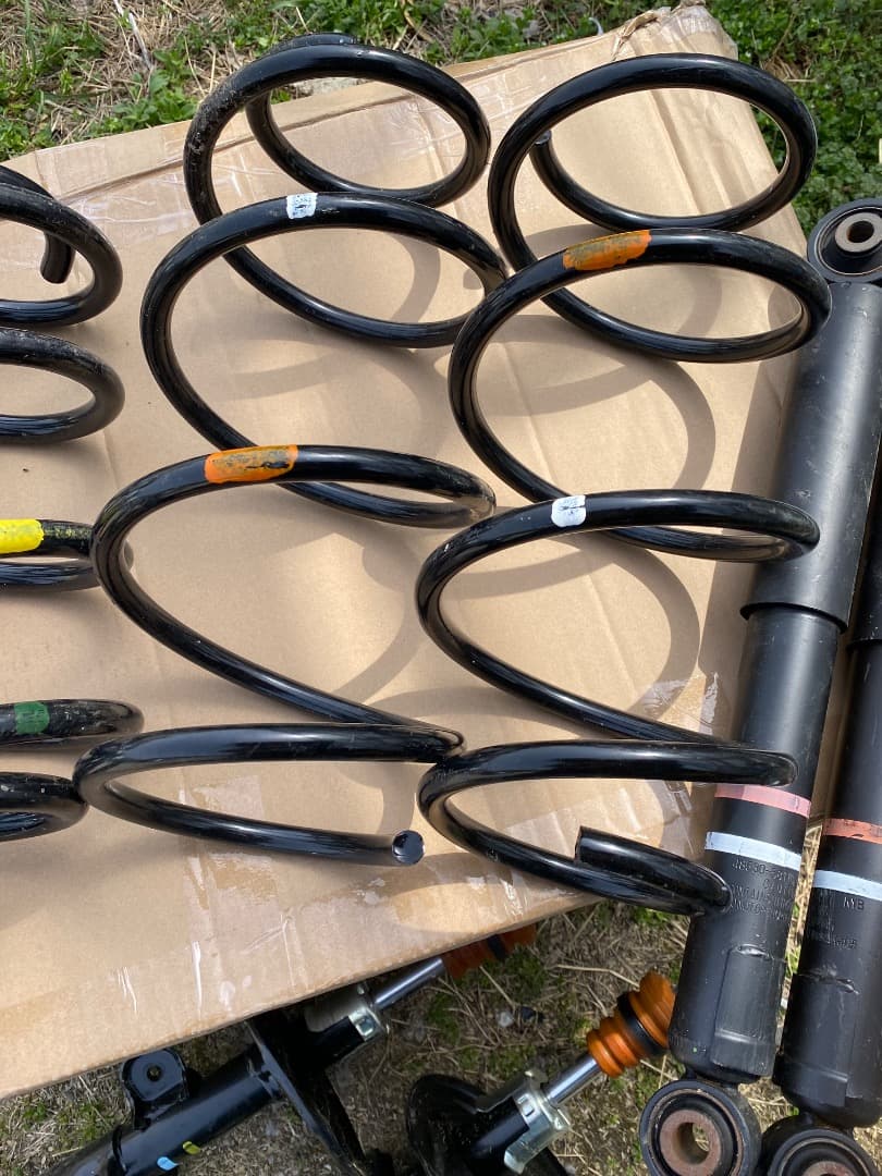 トヨタ純正AGH30WGGH30W30系アルファードヴェルファイアサスペンション