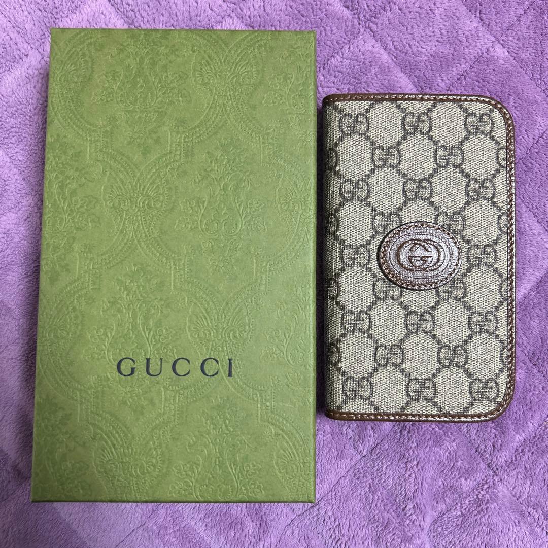 【新品・未使用】GUCCI iPhone ケース14・15