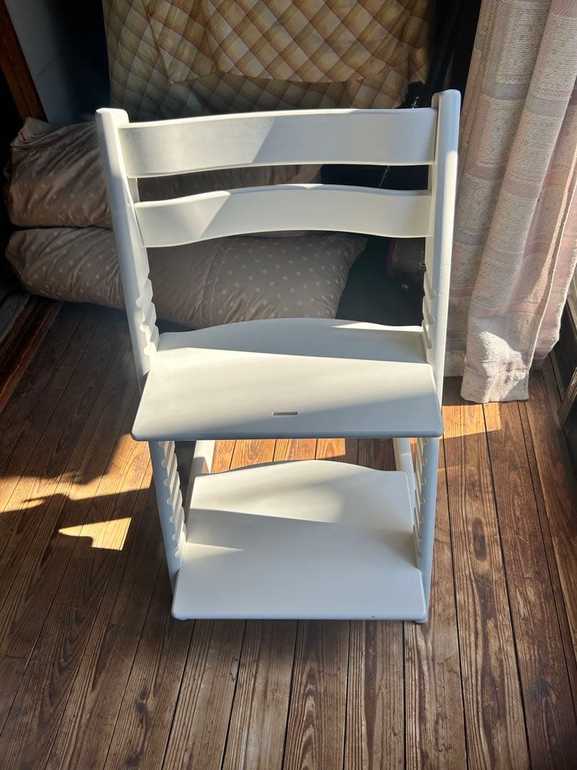 ストッケ　ホワイト ベビーチェア