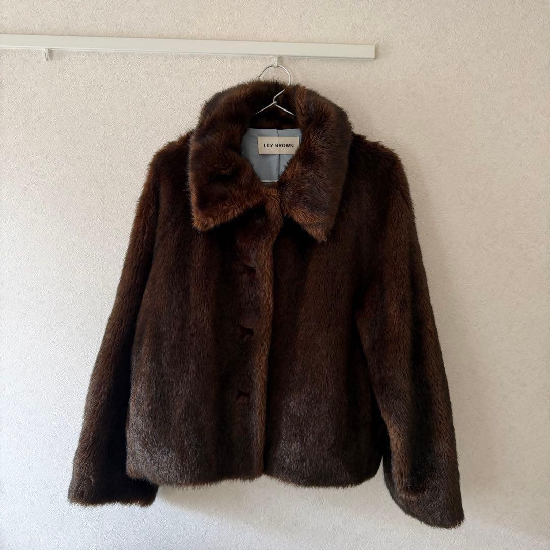 ブラウンファーショートコート