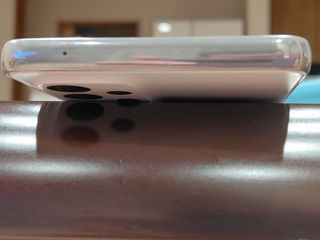 Galaxy SCG15 ホワイト 4カメラ