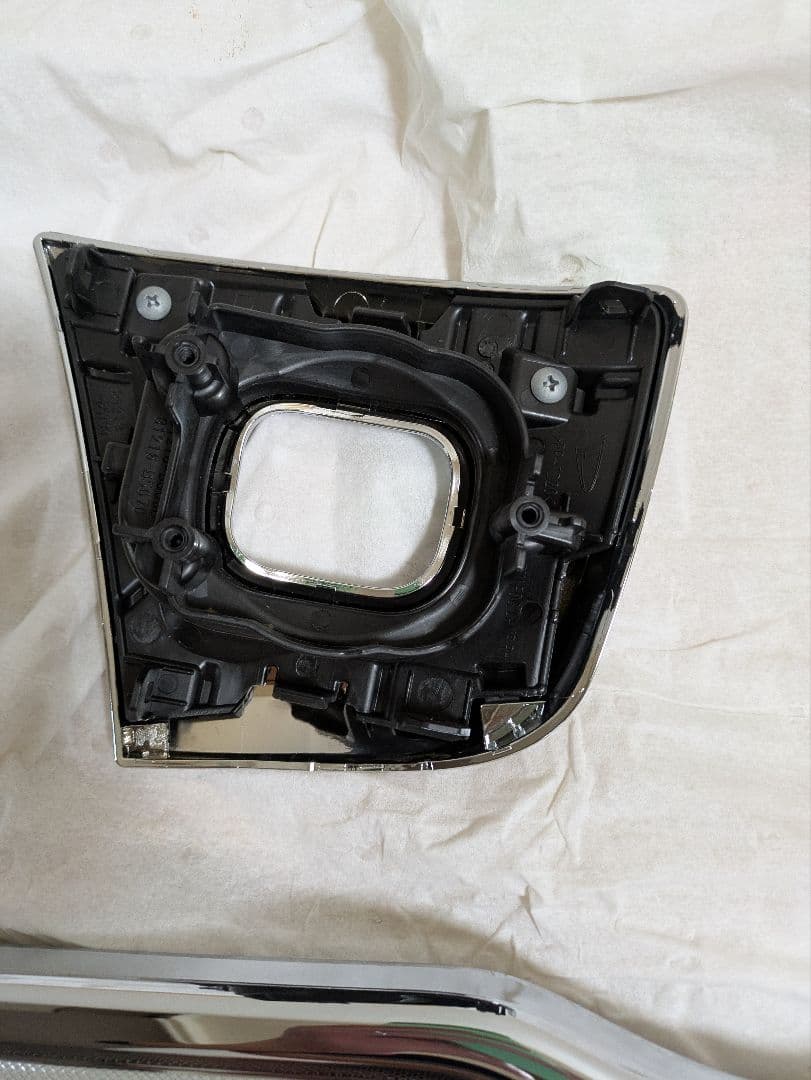 ハイゼットトラックS500.510　新品未使用フロントグリル　フォグランプカバー