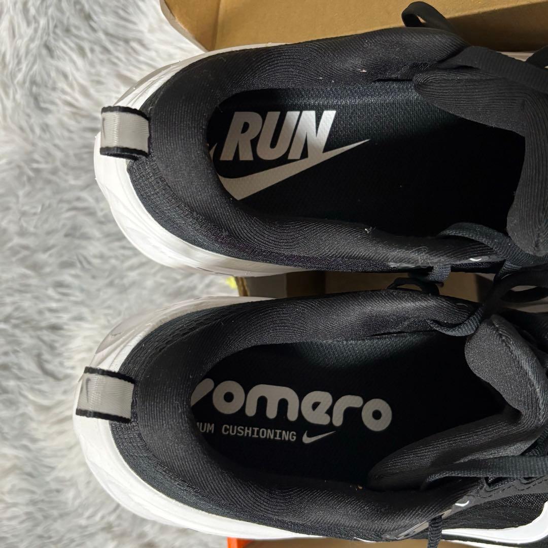 ナイキ ボメロプラス 28cm
