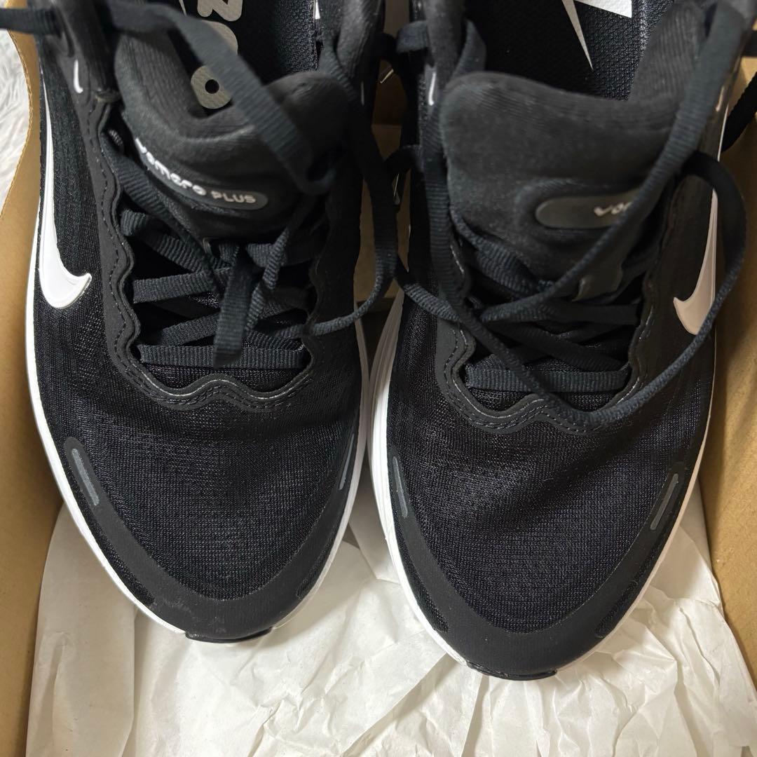 ナイキ ボメロプラス 28cm