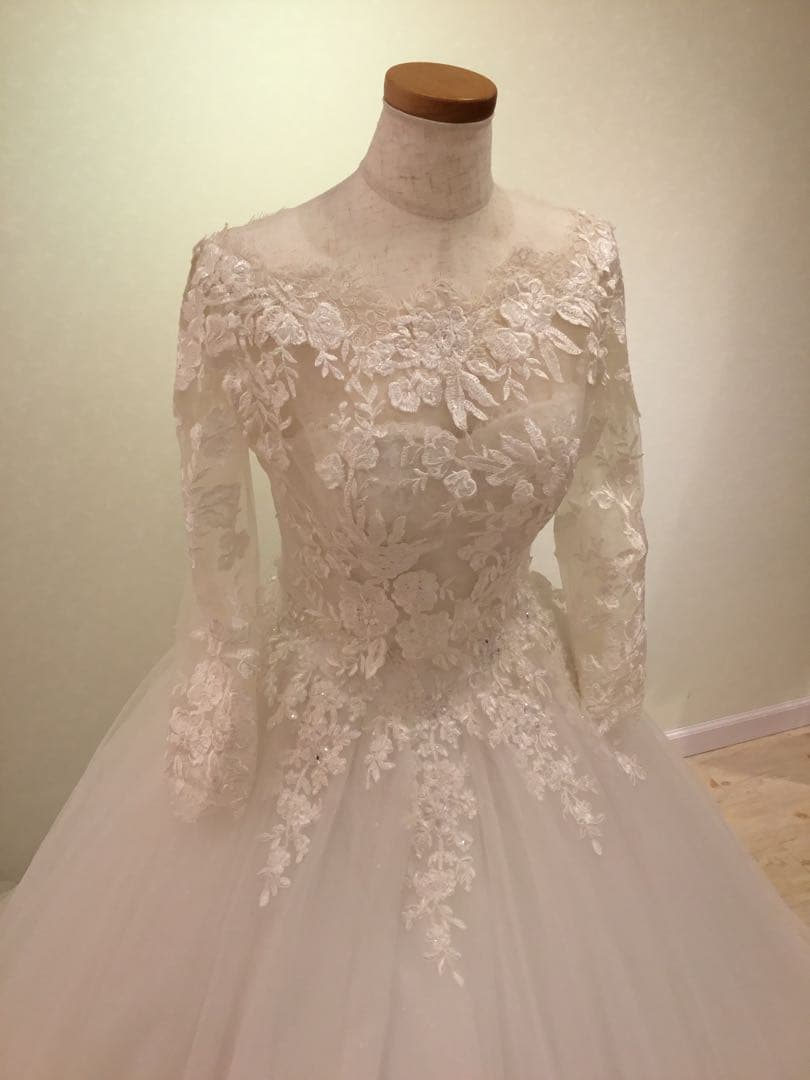 YNS WEDDING ウェディングドレス　ポレロ付き