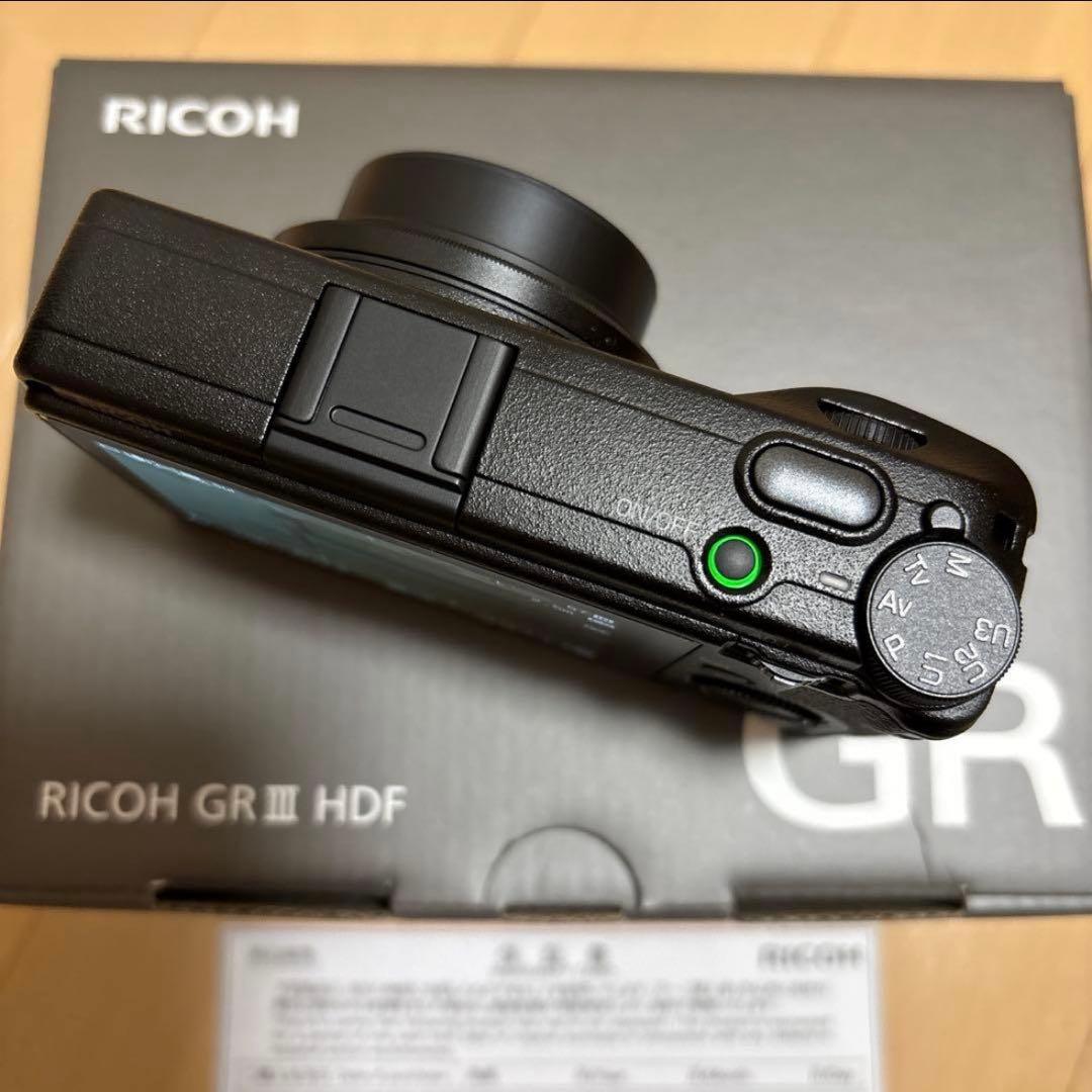 RICOH GR III HDF デジタルカメラ　使用回数少　美品