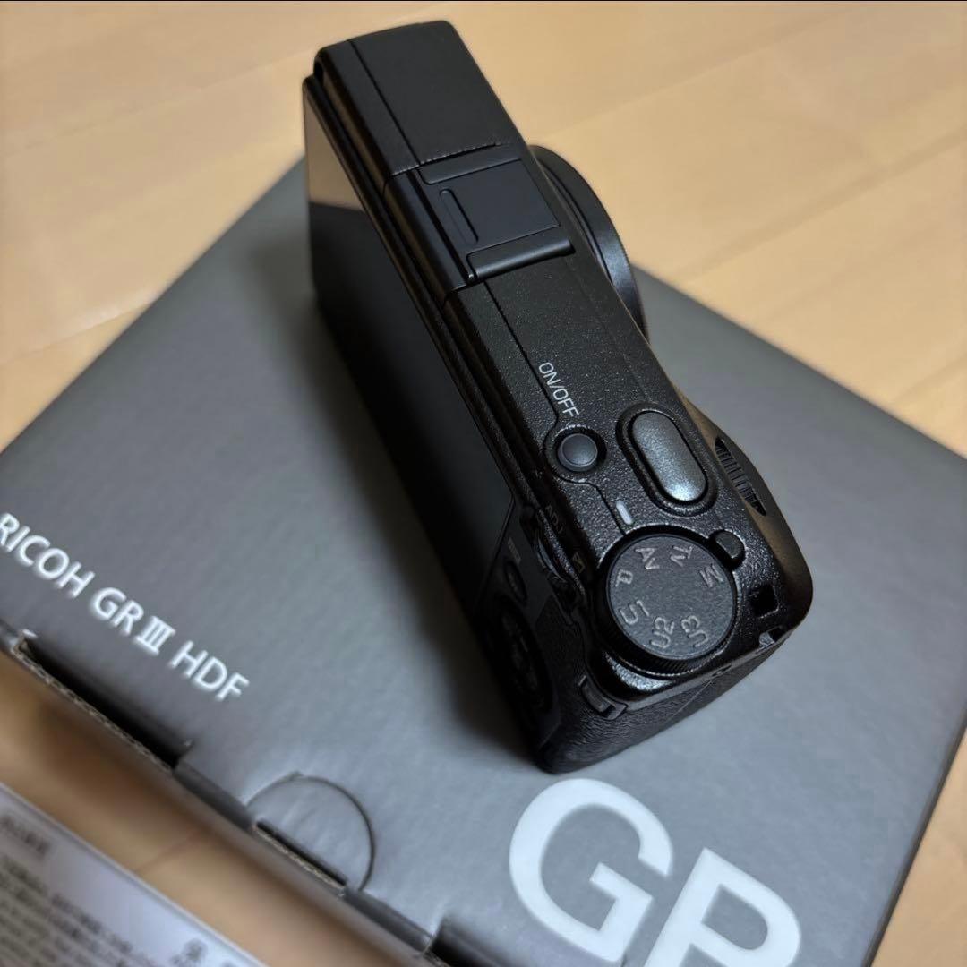RICOH GR III HDF デジタルカメラ　使用回数少　美品