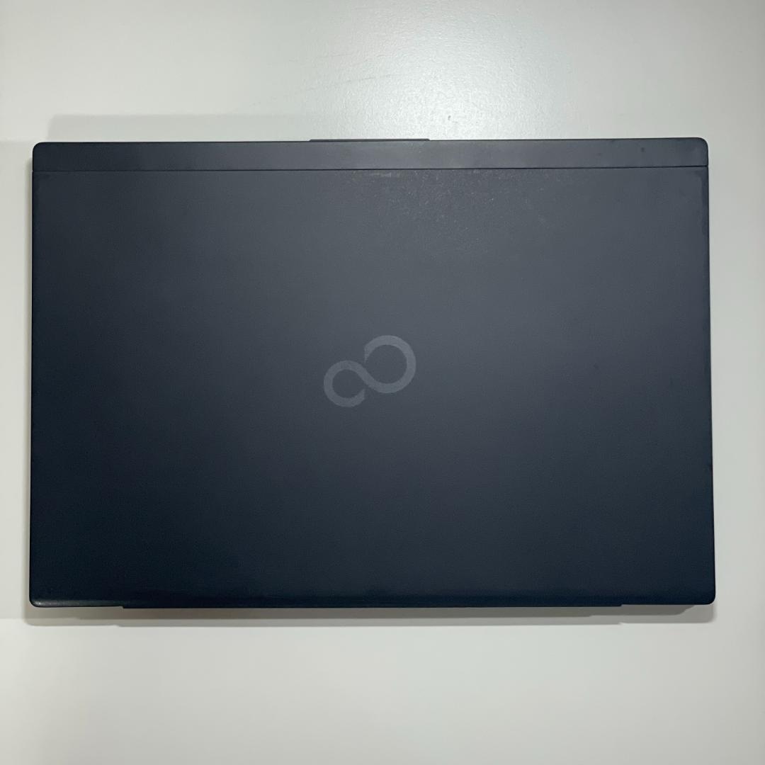 第10世代i7 富士通 U9310 ノートPC メモリ16GB 薄型軽量 SSD