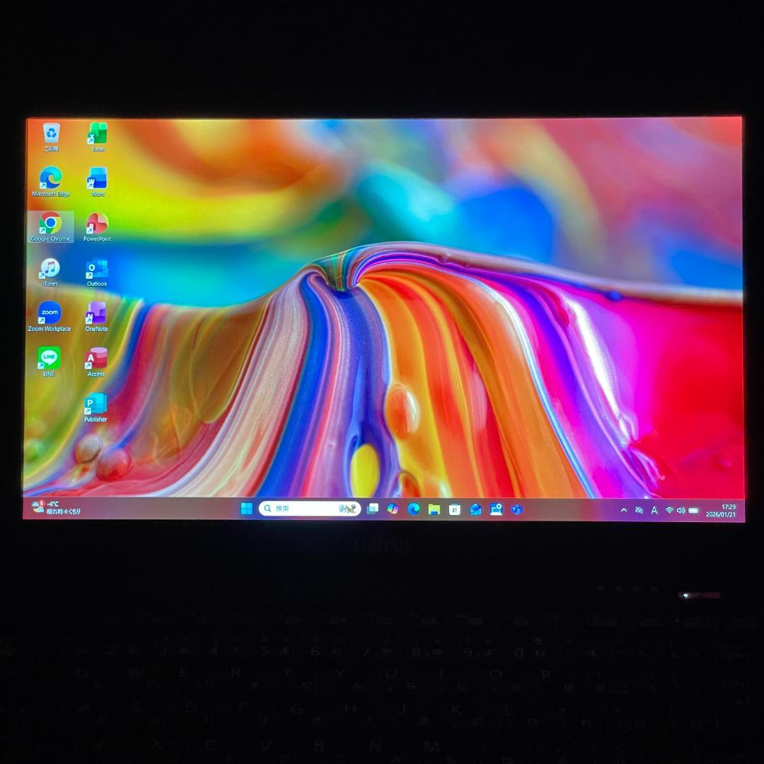 第10世代i7 富士通 U9310 ノートPC メモリ16GB 薄型軽量 SSD