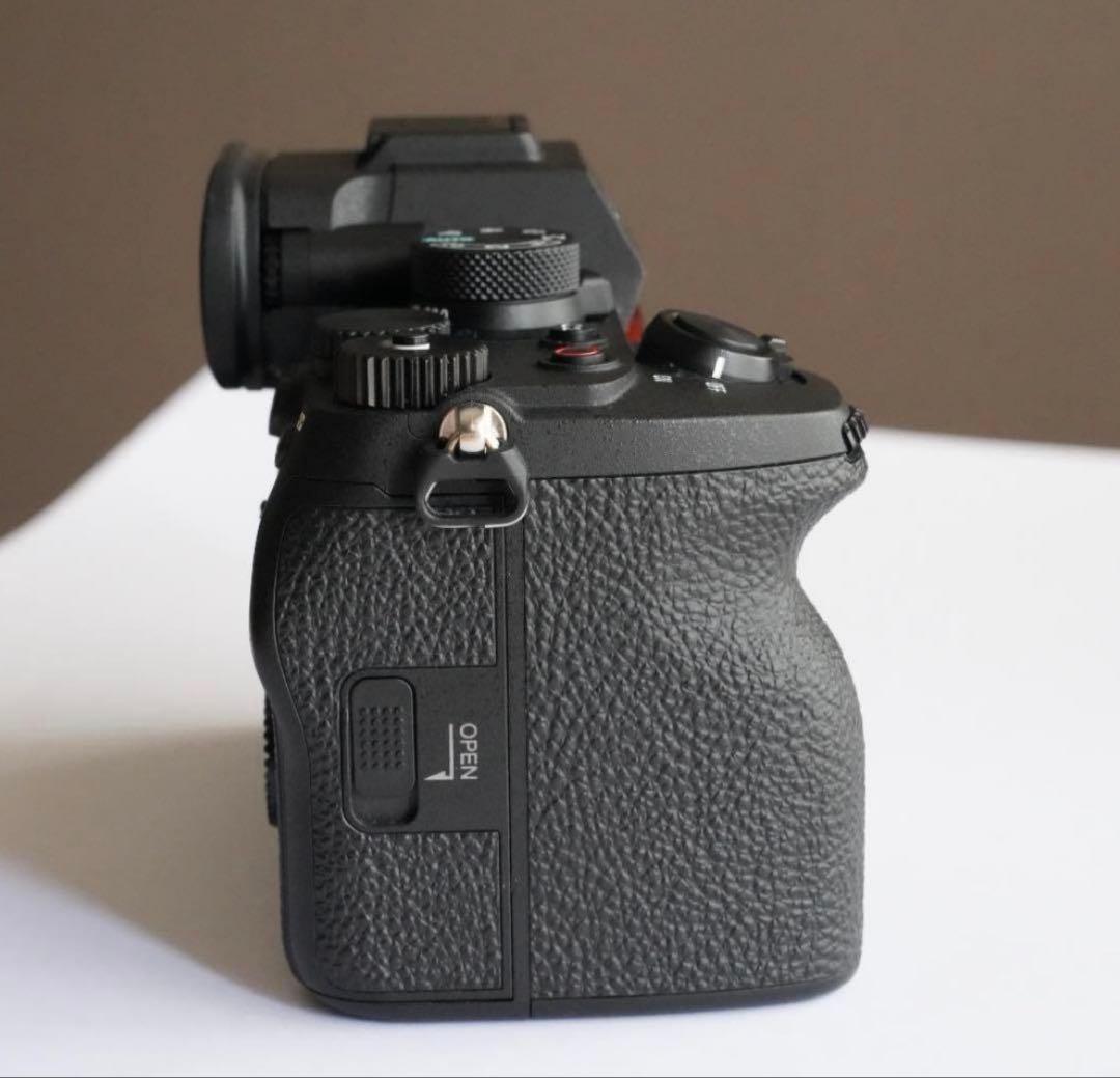 【極美品】SONY A7IV ILCE-7M4ボディ（2462回）