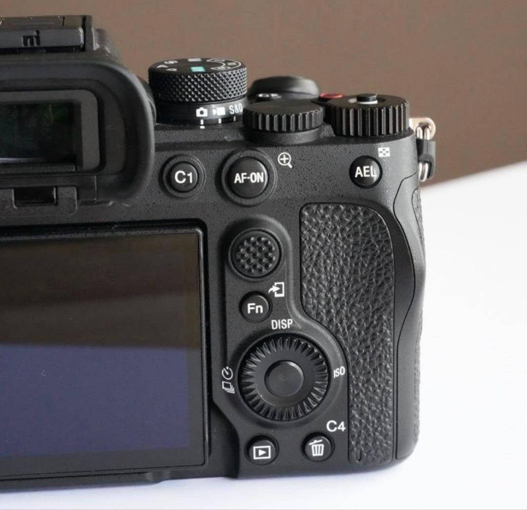 【極美品】SONY A7IV ILCE-7M4ボディ（2462回）