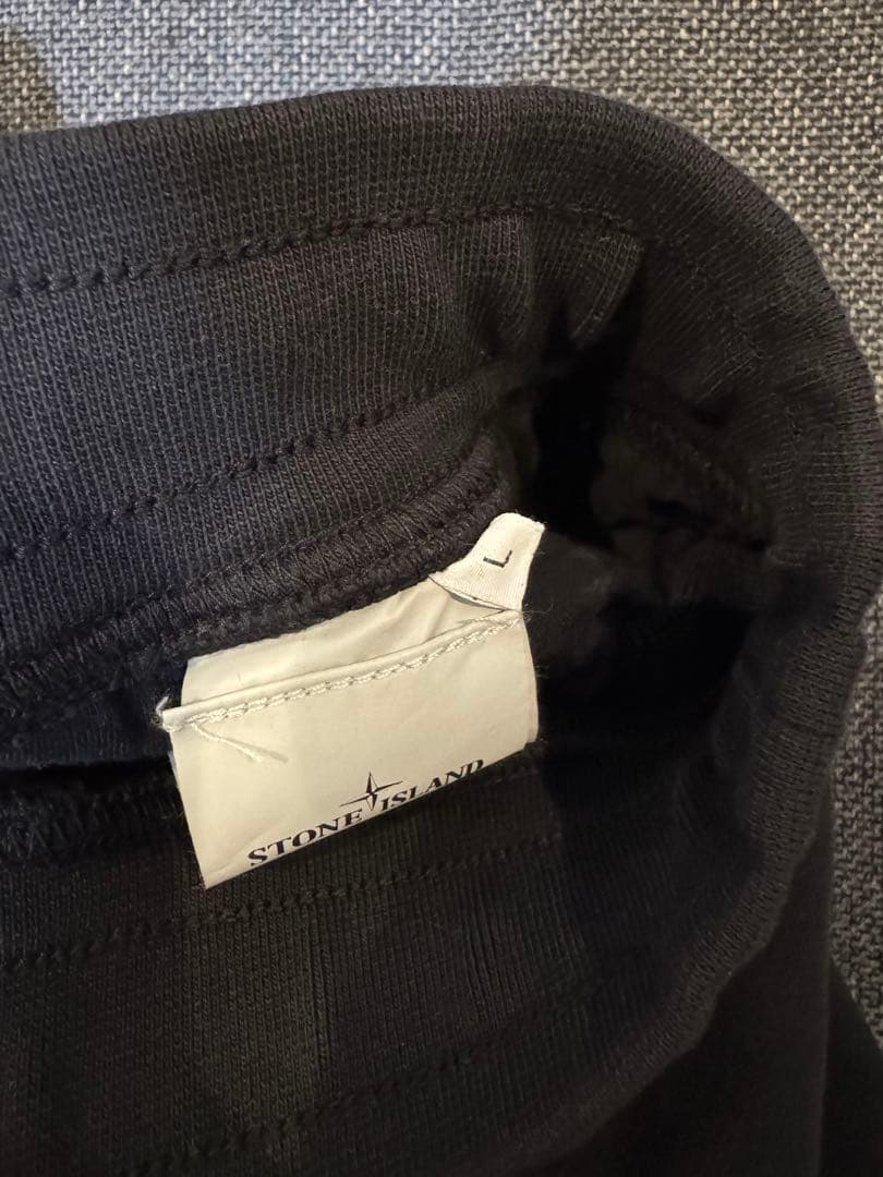 STONE  ブラックショートパンツ 新品タグ付き