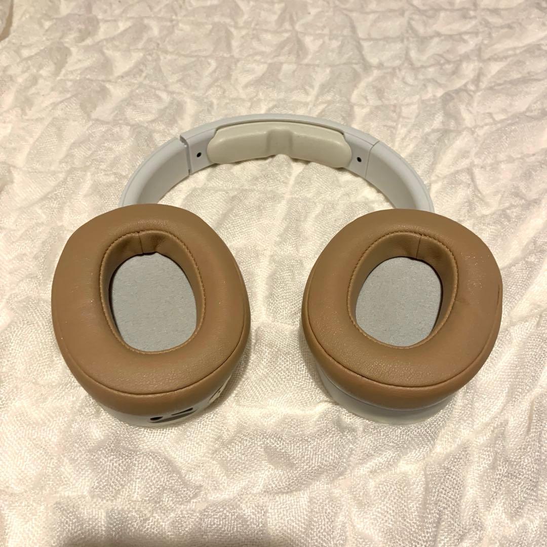 スカルキャンディ ワイヤレスヘッドホン ホワイト/ベージュ