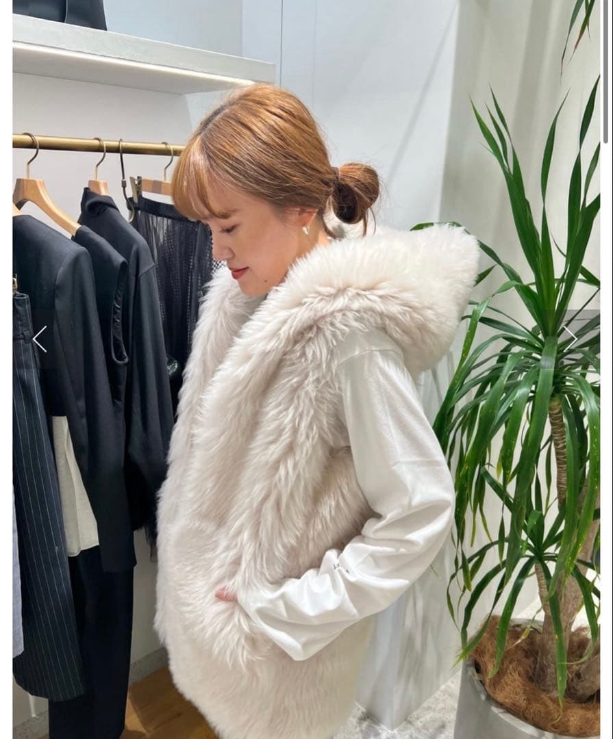 セール　ウィムガゼット　フーデッドファージレ　エクリュ