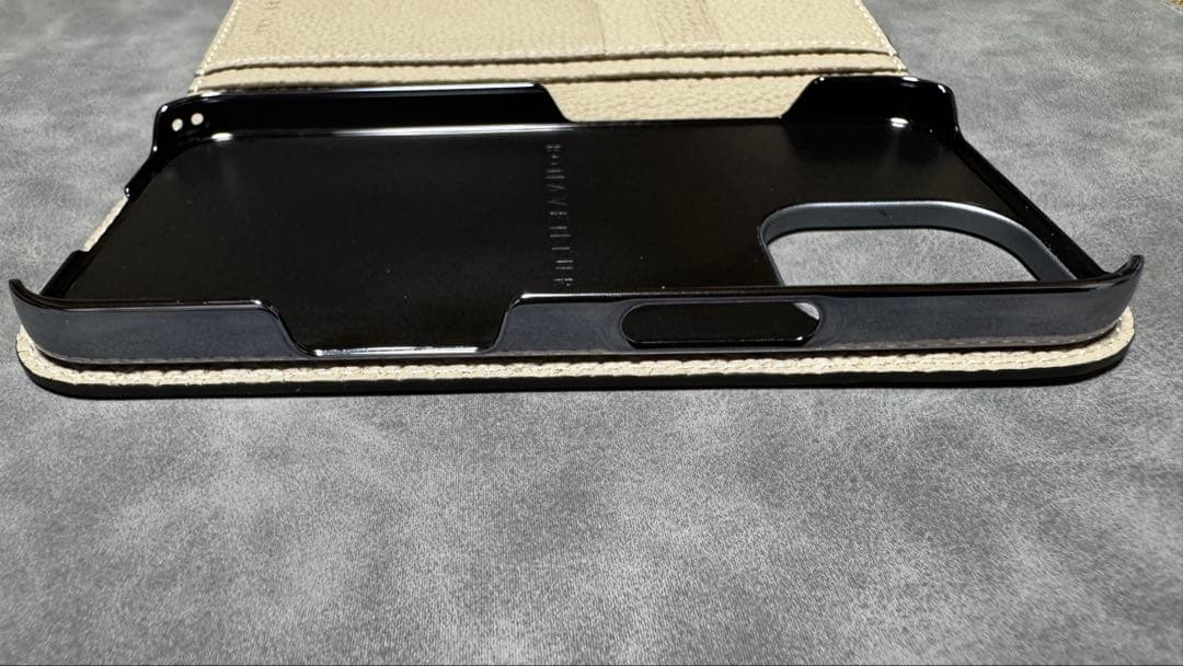 【美品】ボナベンチュラ iPhone16 手帳型ケース エトープ×グレージュ