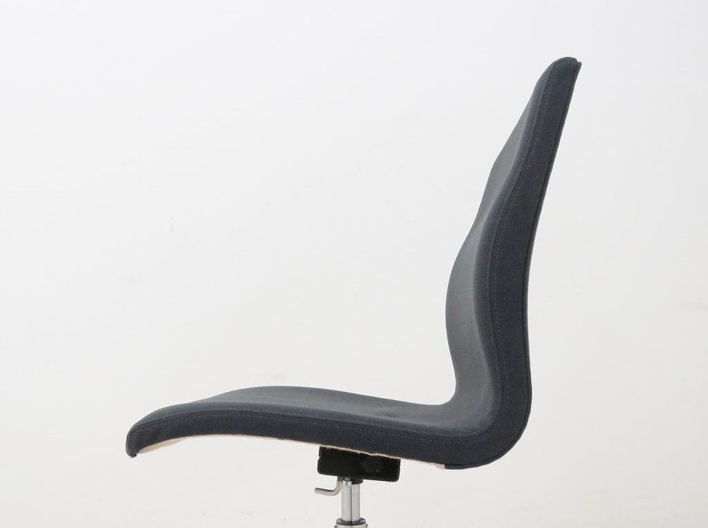 フリッツハンセン オックスフォードチェア アルネ・ヤコブセン ローバック 45万