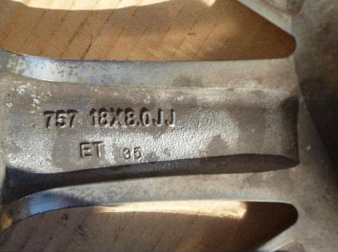 本日発送可 メッキアルミホイル・ダンロップスタッドレスタイヤDSX2 18インチ