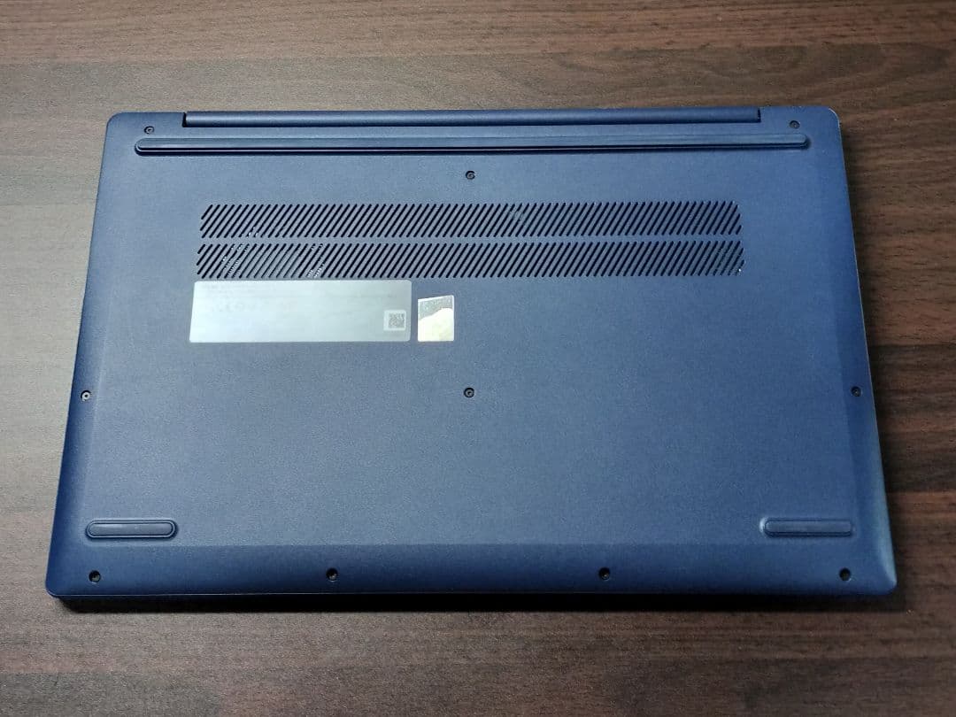 美品 Lenovo Ideapad slim3i gen8 15.6inch