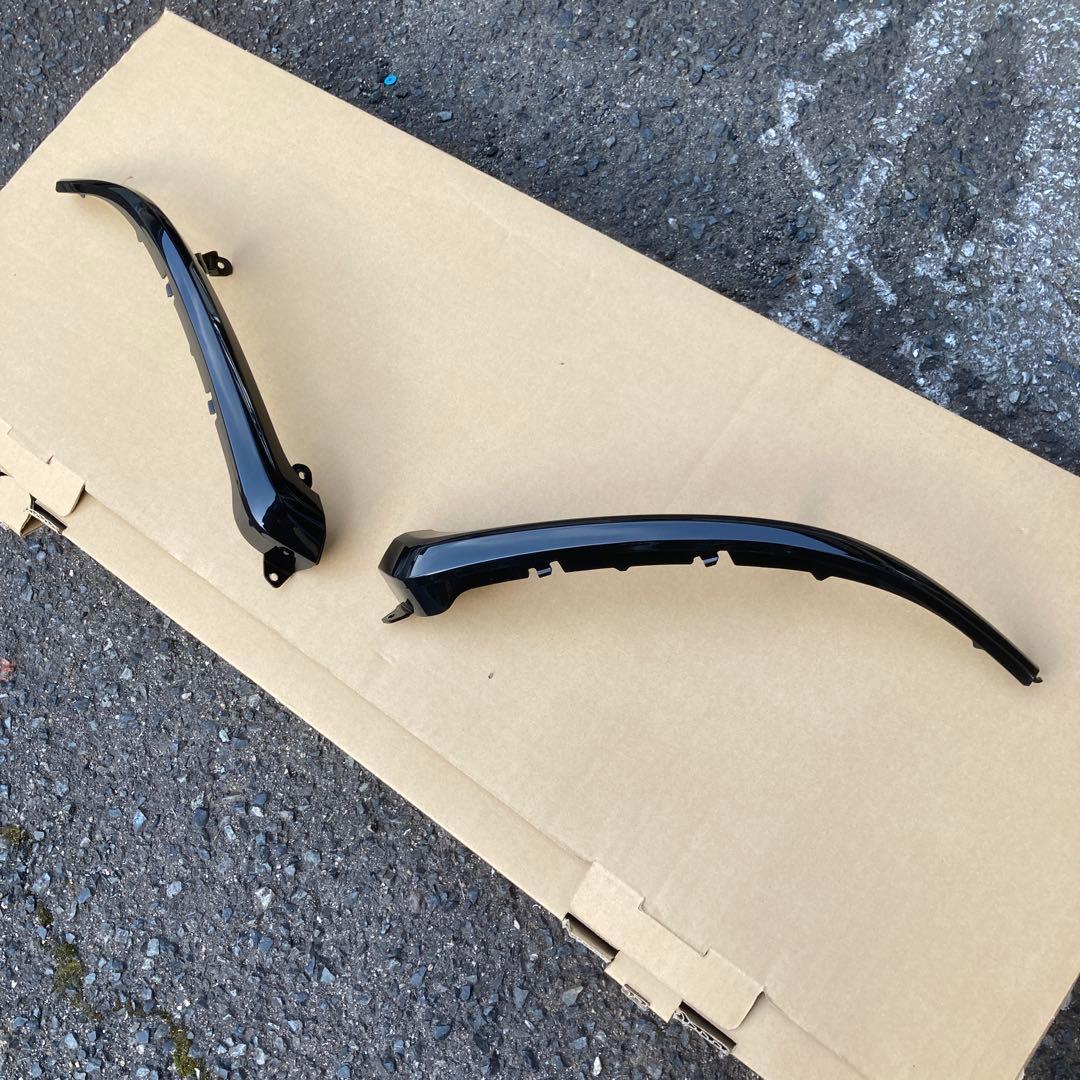 スペーシアギア　ガーニッシュセット　新車剥がし