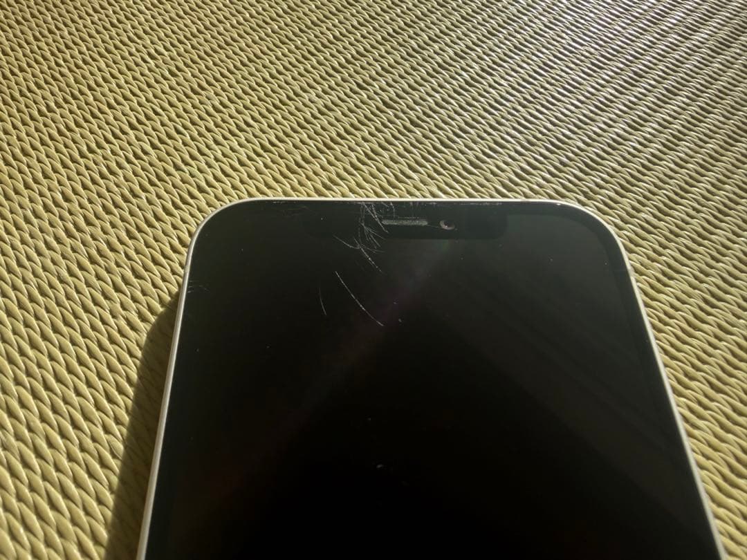 【箱あり】iPhone12 ホワイト 64GB docomo SIMフリー