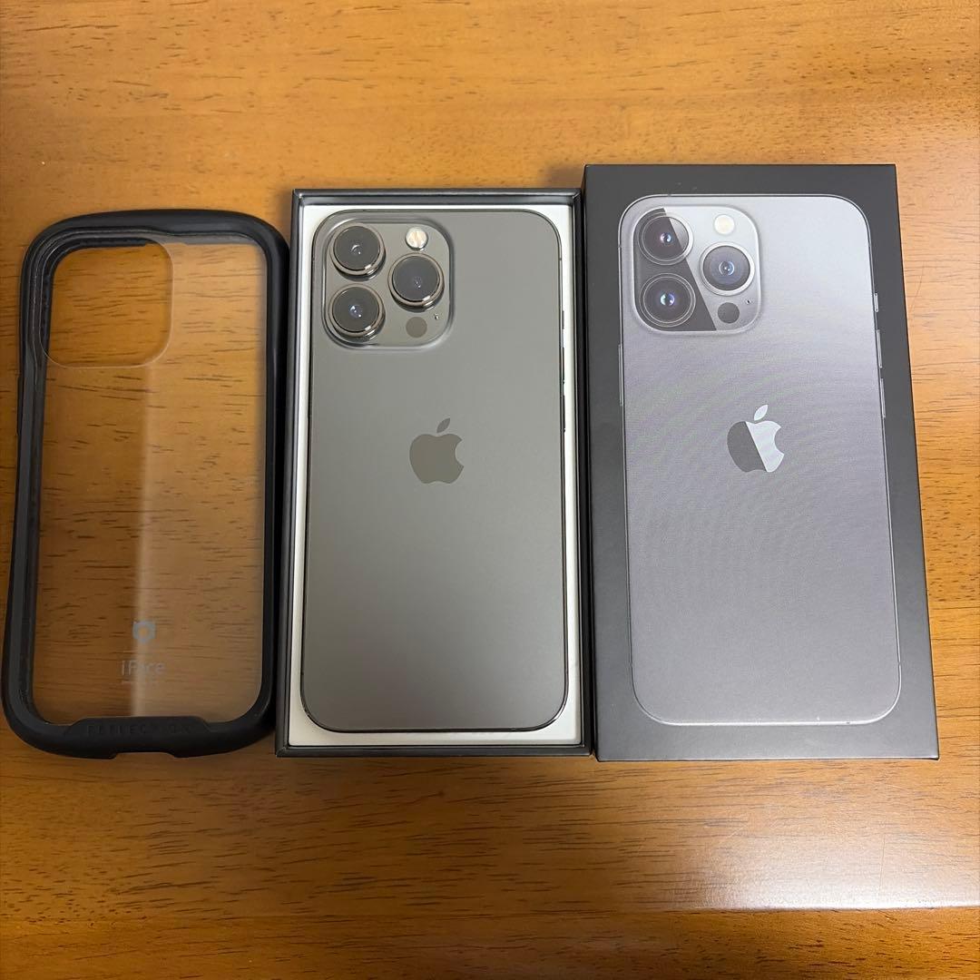 iPhone 13Pro グラファイト 本体 128G SIMフリー　ケース付き