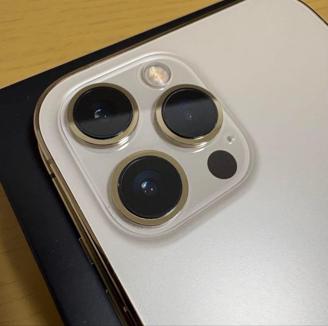 Apple iPhone12Pro maxホワイト×ゴールド256GB