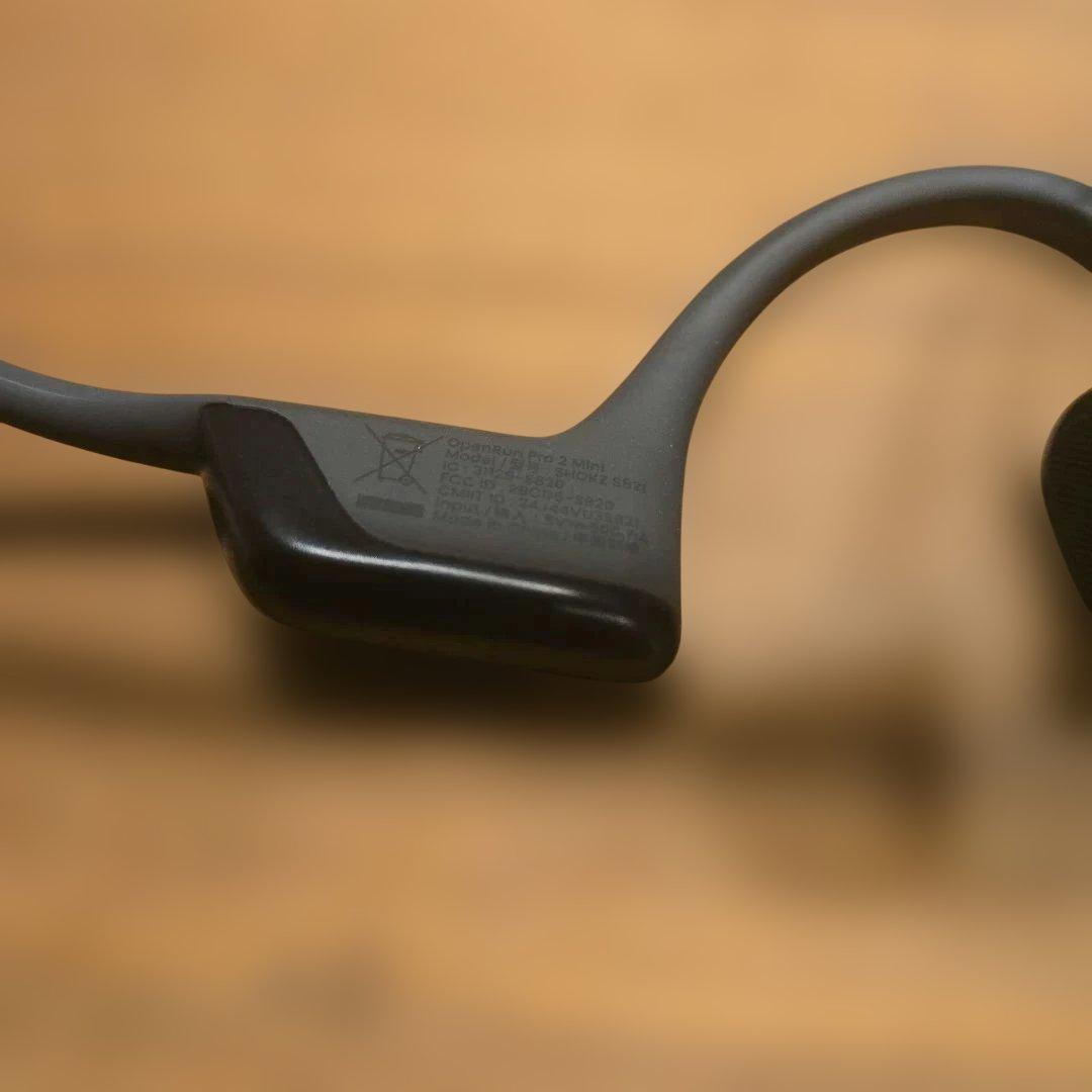 SHOKZ OPENRUN PRO2 mini 骨伝導イヤホン