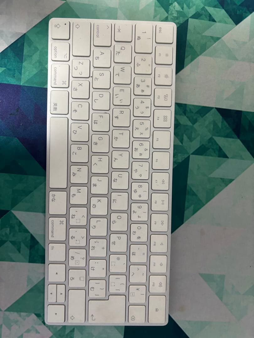 Apple iMac 2017 4k Magic Keyboard付き