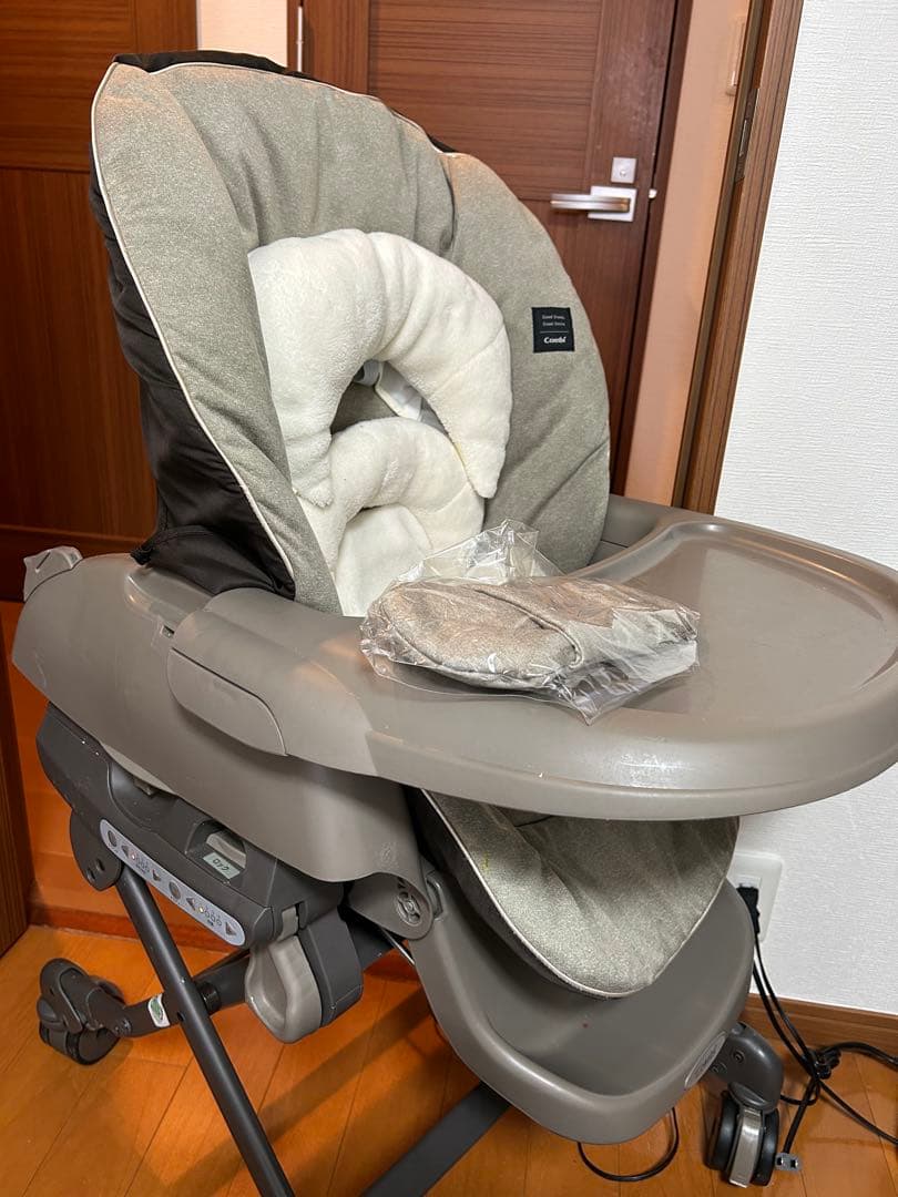 combi コンビ ネムリラ AUTO SWING BEDi おやすみドームEG