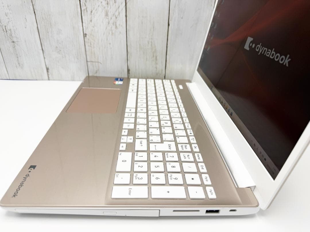 Windows11 Core i7-1260P SSD1TB メモリ32GB