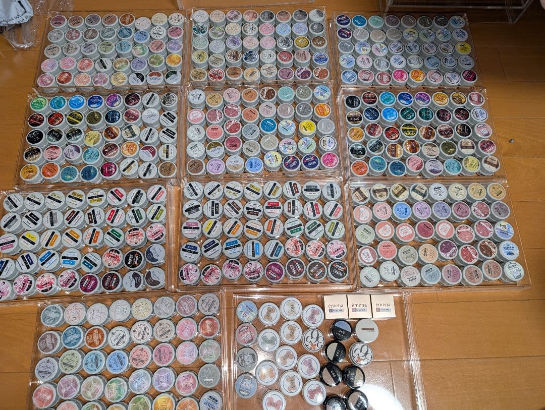 INITY アイニティ　カラー　ジェルネイル　404色セットおまけ付き