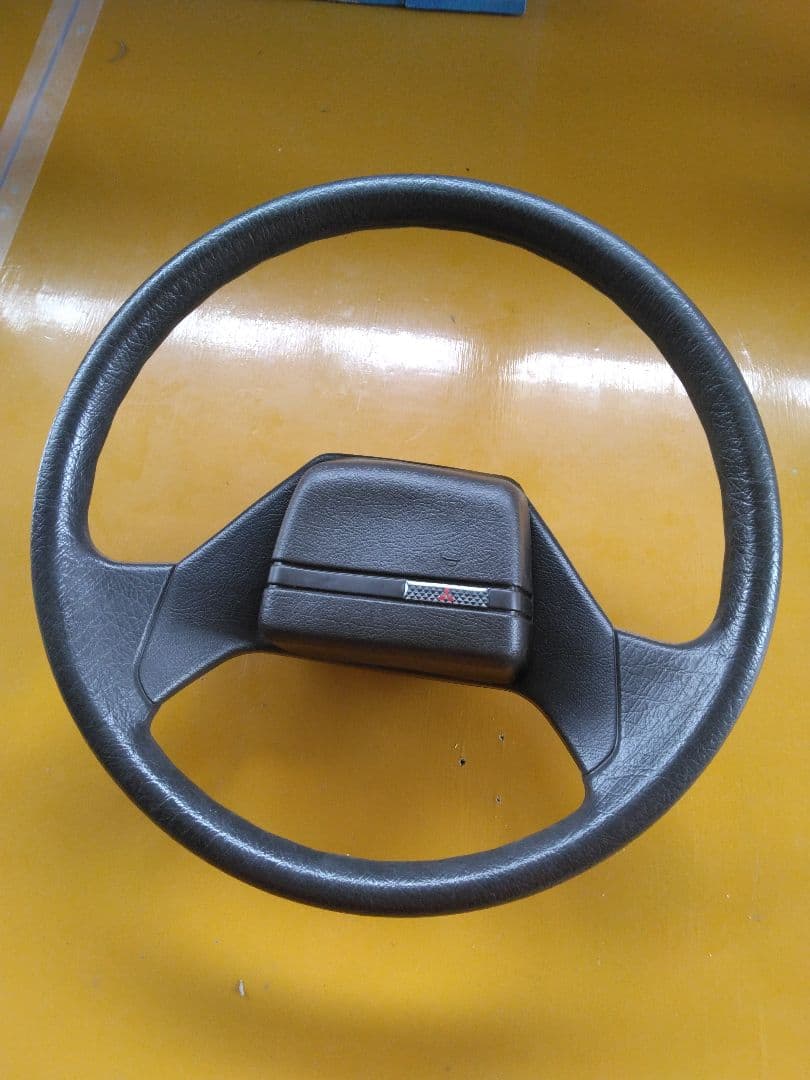 デリカ　スターワゴン　ハンドル