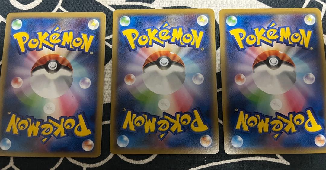 ポケモンカード　ピカチュウ18枚セット