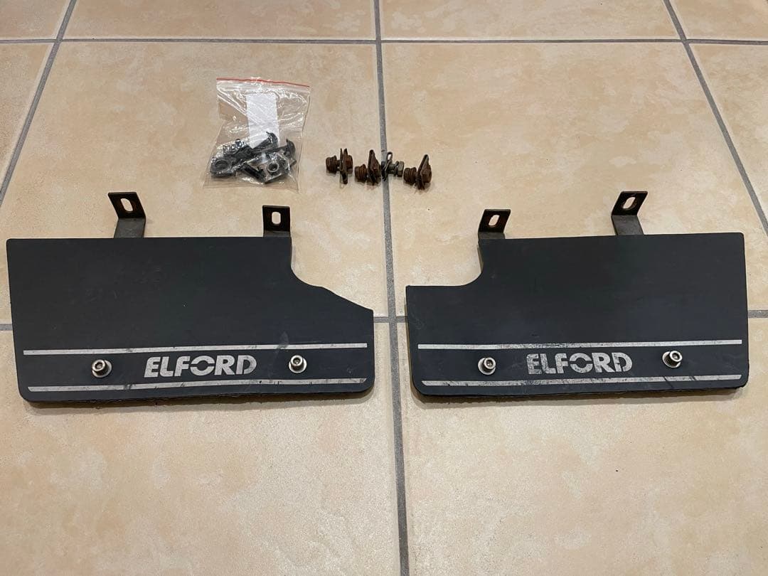 デリカD5前期エルフォード フロントディフューザー アンダーフラップスペシャル