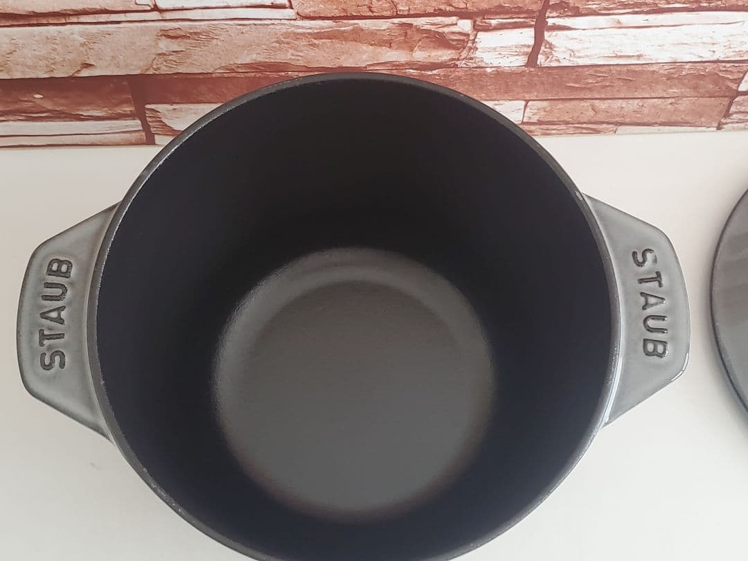 【美品】STAUB ラ・ココットde GOHAN