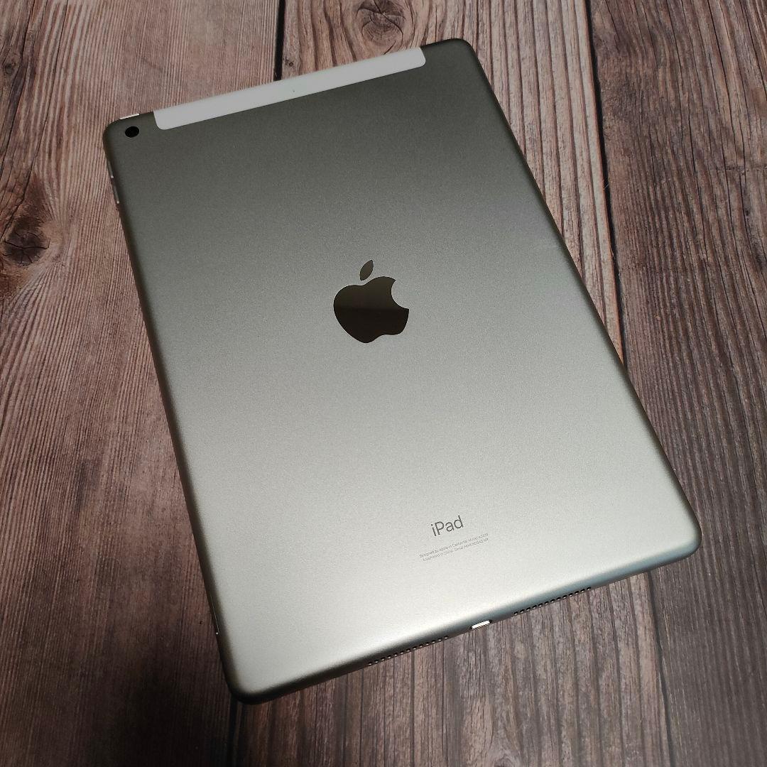 apple iPad 第8世代 128GB SIMフリー 美品