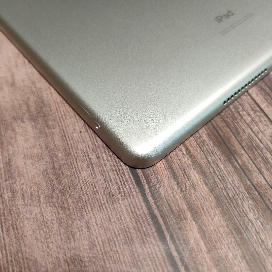 apple iPad 第8世代 128GB SIMフリー 美品