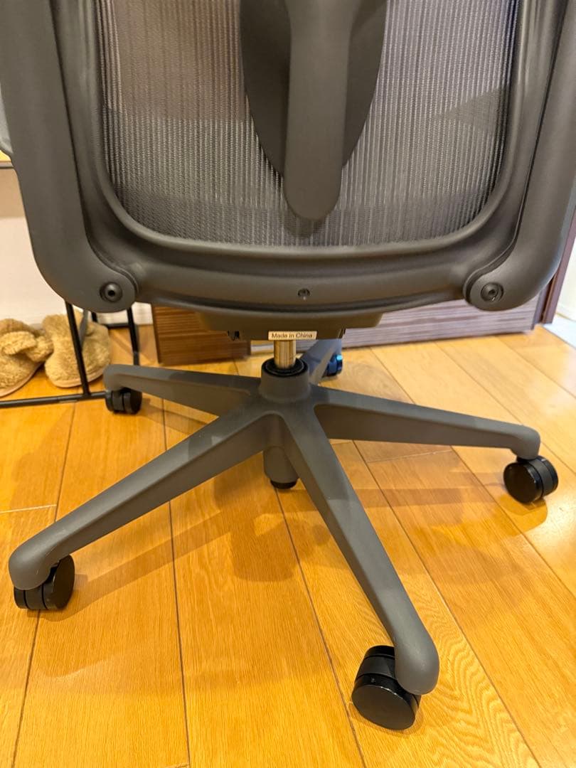 【美品】アーロンチェア リマスタード ライト アームレス Bサイズ