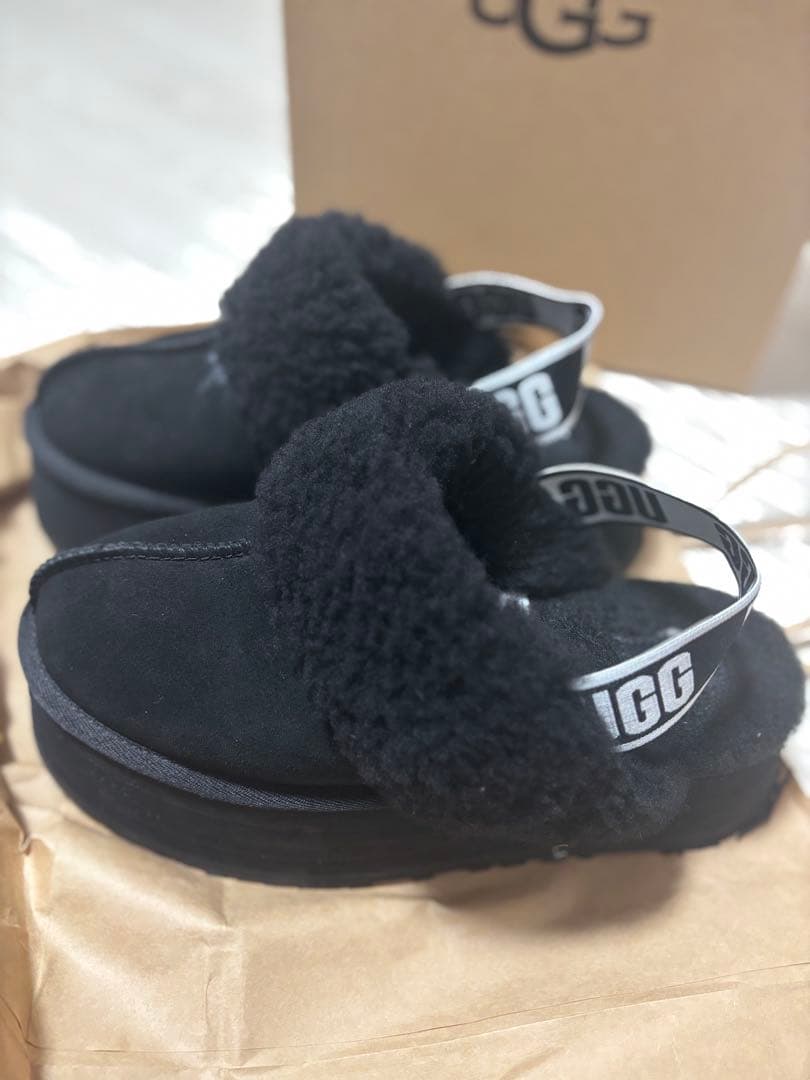 ugg ムートンブーツ　ブラック 24