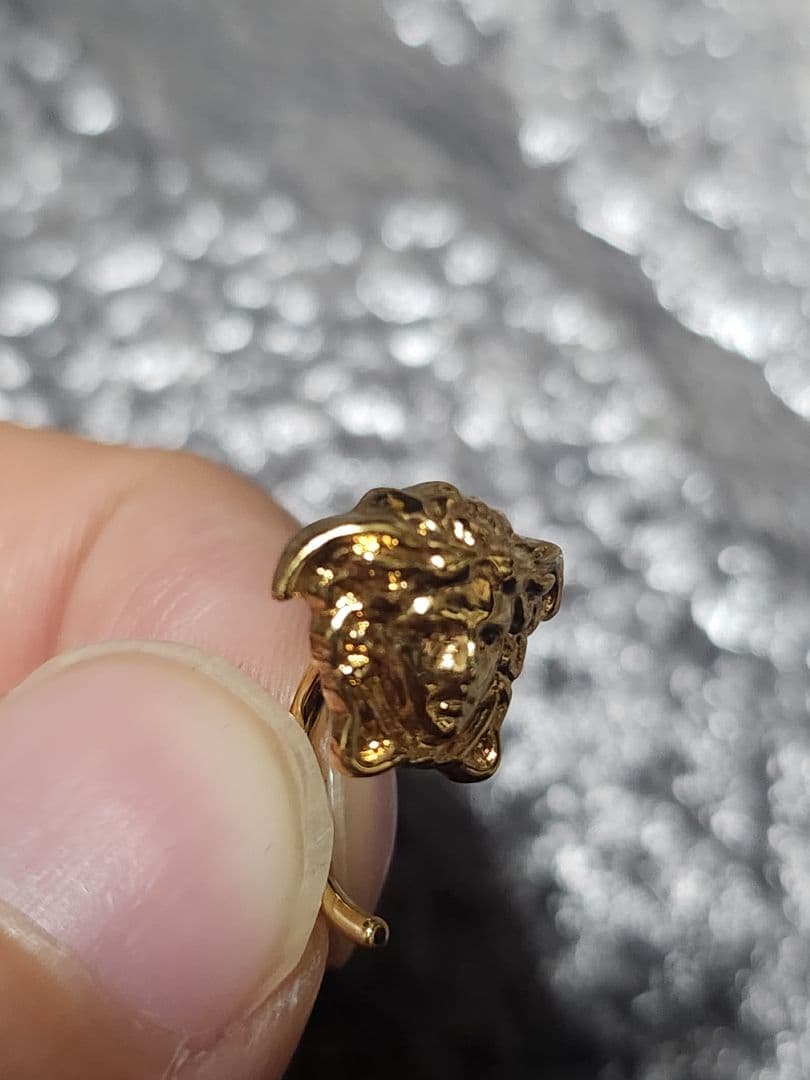 VERSACE メデューサ ピアス ゴールド(両耳用)