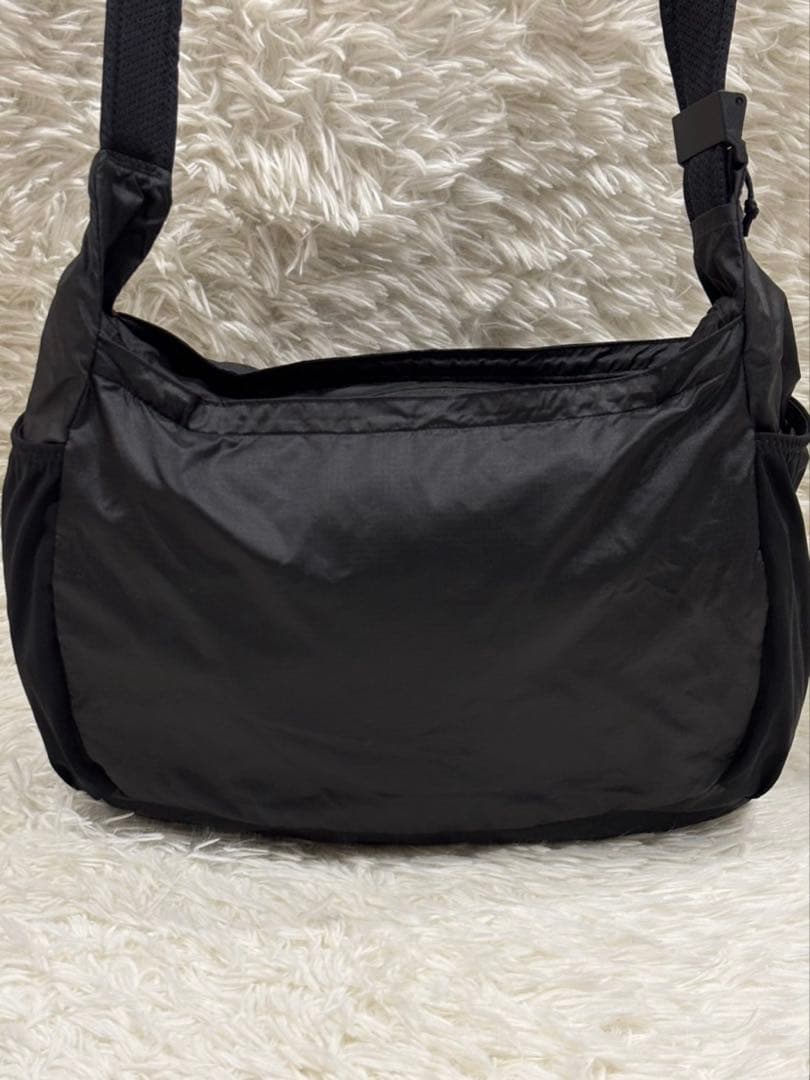 【希少】パタゴニア ライトウェイト トラベル クーリエ　パッカブル