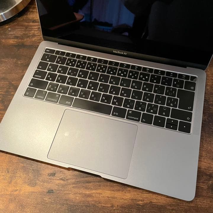 【極美品】MacBook Air 2018 8GB 箱付きMacBook air
