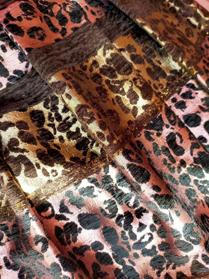 ✿超美【カタログ掲載】エムズグレイシー✿タグあり✿アニマル柄✿ラメ生地✿