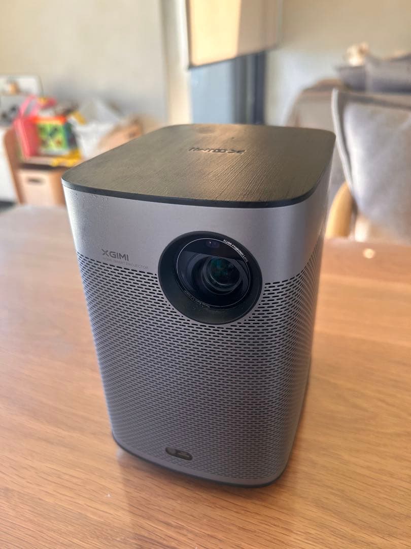 【美品】XGIMI Halo+（1080P）プロジェクター 本体＋スタンド