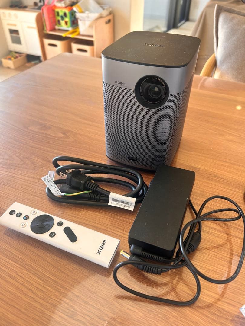 【美品】XGIMI Halo+（1080P）プロジェクター 本体＋スタンド