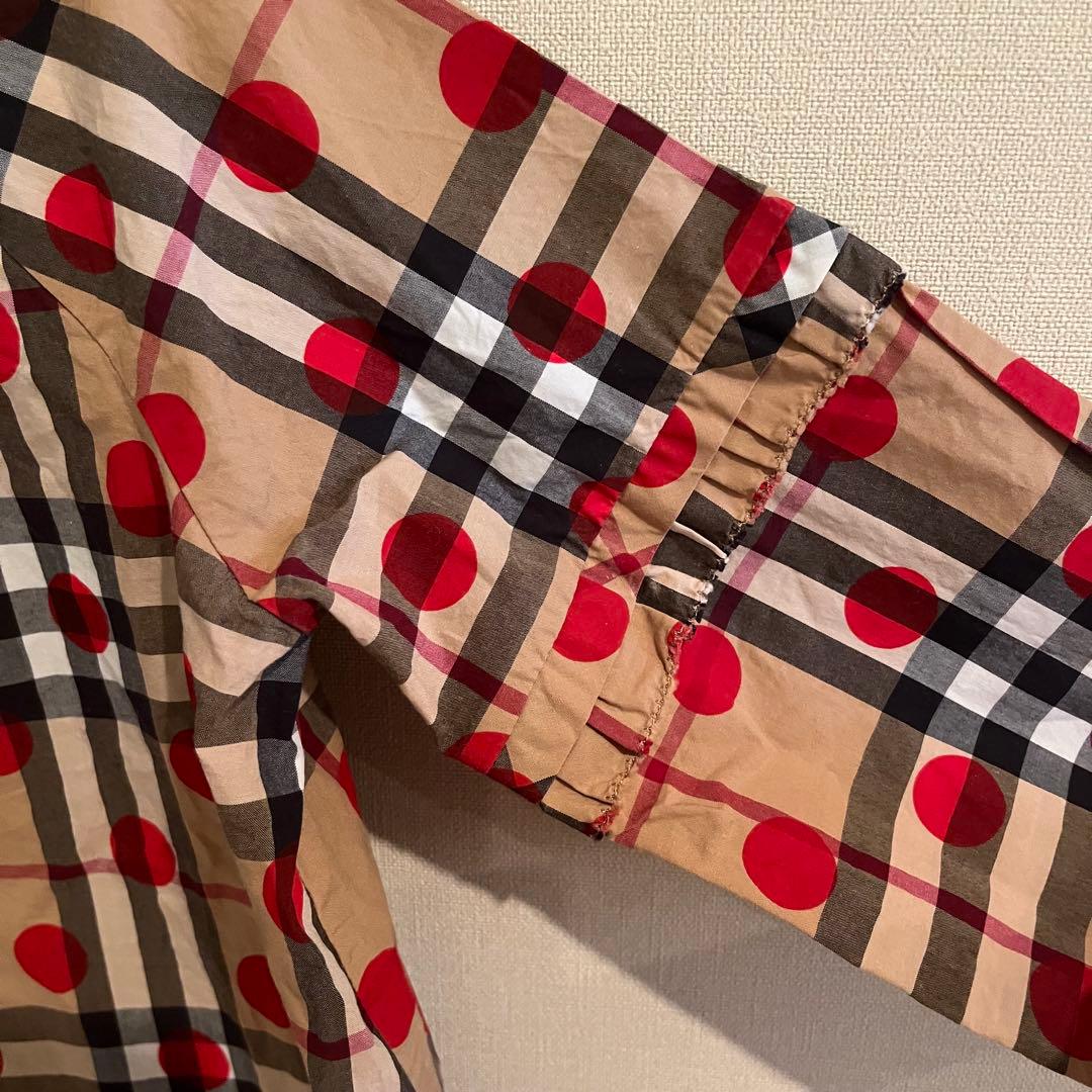 未使用　Burberry ポルカドット柄　ブラウス　6y 120㎝