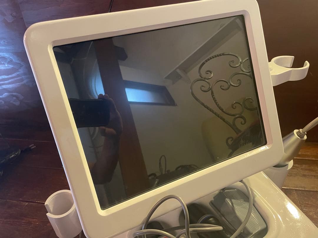 【美品】200万　肌体質改善&リフトアップ超音波フェイシャル美容機CS90