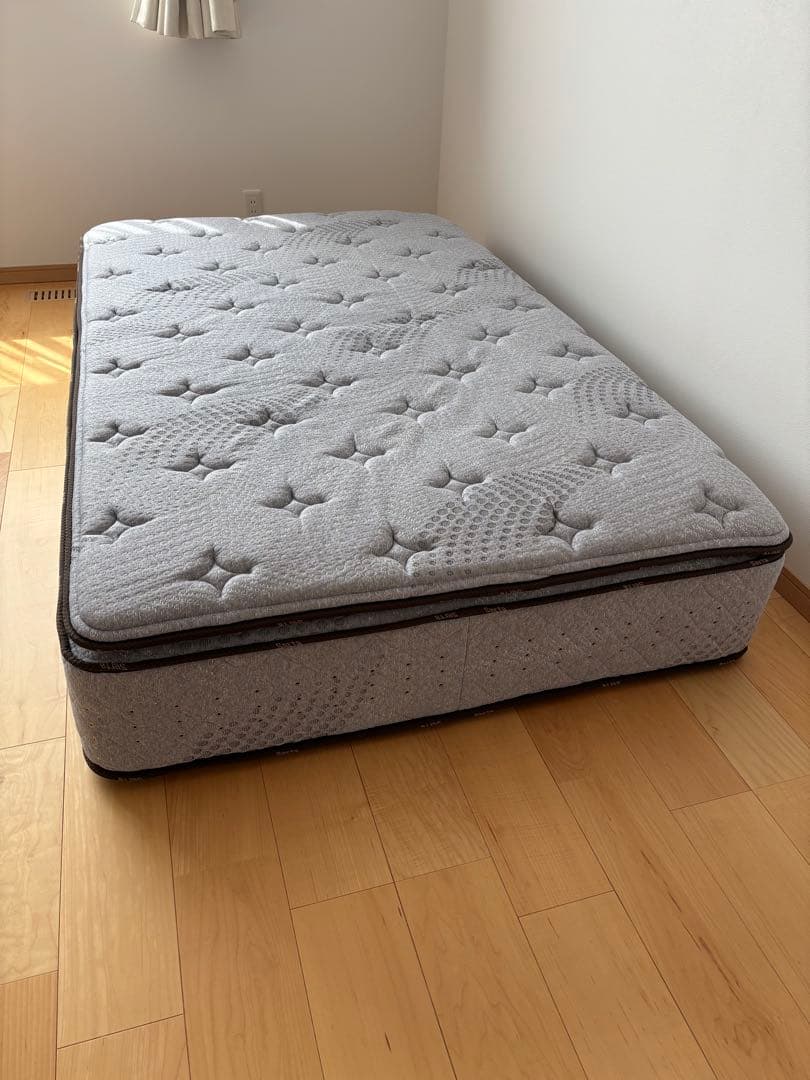 サータ　ライトブリーズ72 PS7.7 セミダブル